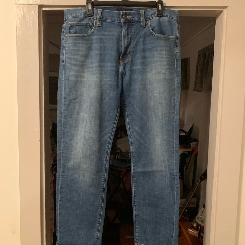 Lucky Brand 221 straight mens jeans